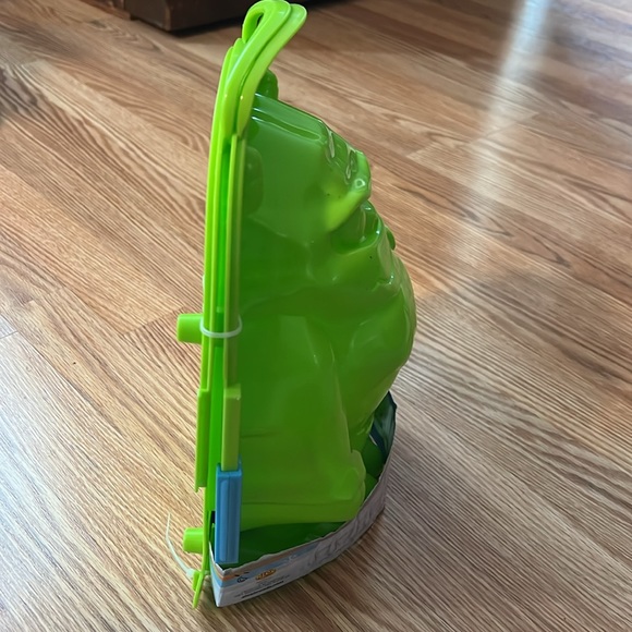 Snow creature toy - Picture 3 of 3